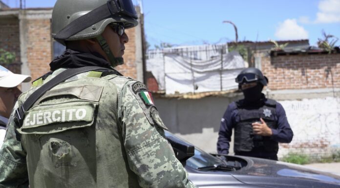 Fallecen tres custodios tras ser atacados en León