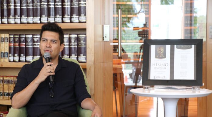 Dialoga autor del Himno de Guanajuato en Charlas de Café