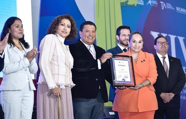 Acreditan en León sistema de Control Interno Institucional