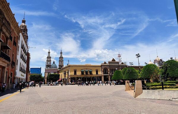 Pobreza en León se debe a informalidad y bajos salarios