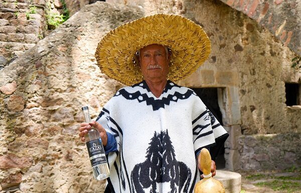 Celebran festival de los escamoles, mezcal y vino en Ocampo