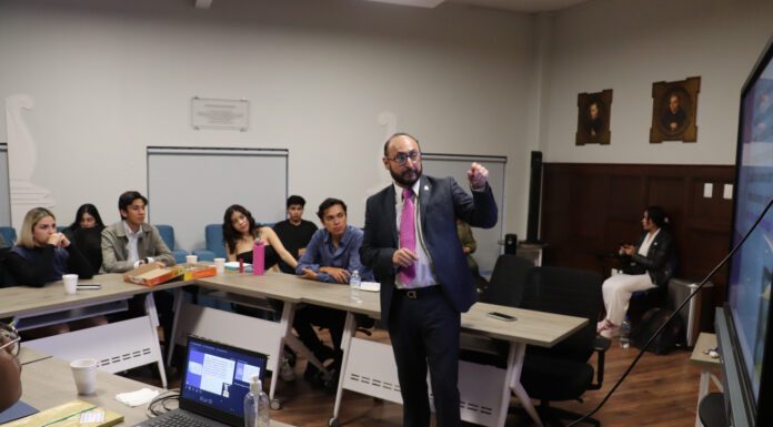 Organiza UG charla sobre derechos humanos e inteligencia artificial