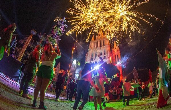 San Miguel de Allende listo para la gran Noche Mexicana