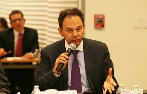 Plantea especialista retos de la Inteligencia Artificial en Congreso del IACIP