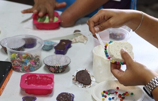 Organizan talleres de calaveritas con amaranto en Irapuato