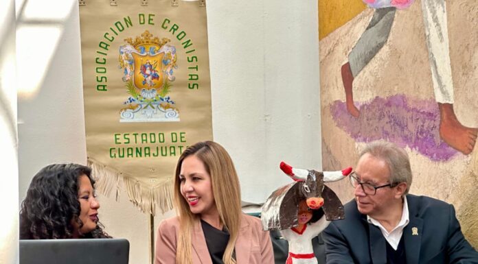 Se reúnen cronistas de Guanajuato en Silao; Melanie Murillo les da bienvenida