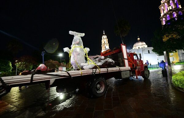 Llegan esculturas monumentales de Leonora Carrington a Irapuato