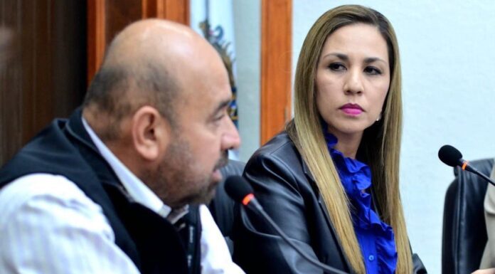 Pide Melanie Murillo agilizar proceso de entrega recepción en Silao