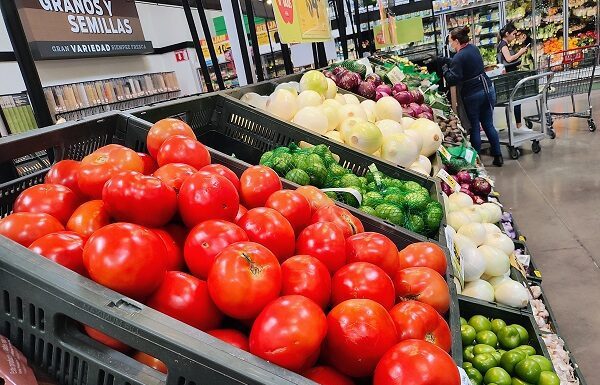 Ligero freno de la inflación en primer quincena de junio: Banxico