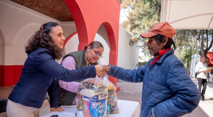 Entregan apoyos sociales en San Miguel de Allende