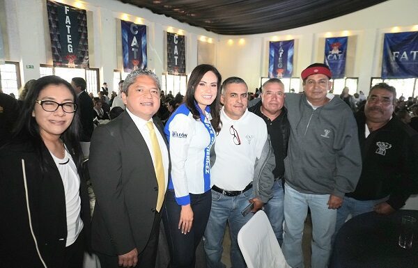 Suscribe Ale Gutiérrez alianza con magisterio guanajuatense