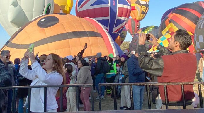 Detiene policía de León a banda de ladrones de celulares en el FIG