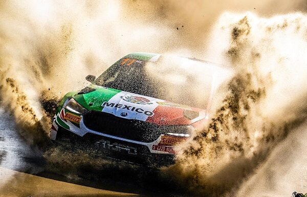 Escudería TV4 conquista tercer lugar en el rallie de tierra en España