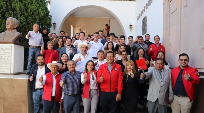 Rinde protesta asociación Leandro Valle ante dirigencia del PRI