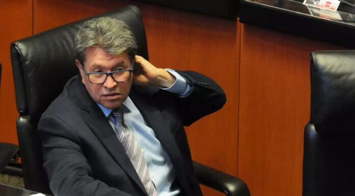 Cancela Ricardo Monreal posada de diputados; sería en restaurante de Polanco