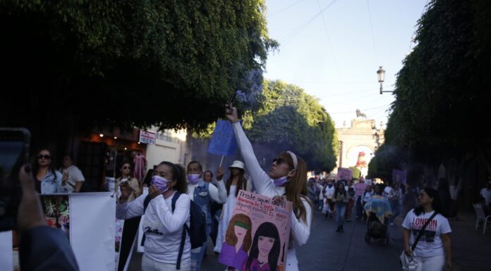 Exigen reclasificar fallecimiento de Elli como feminicidio; no fue suicidio, dicen familiares