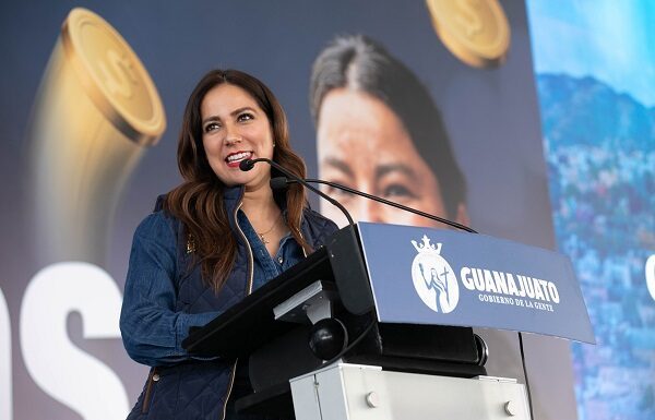 Presenta Libia Dennise financiera “Tú puedes Guanajuato”