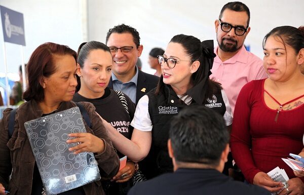 Ofrecen 500 plazas laborales para mujeres en Irapuato