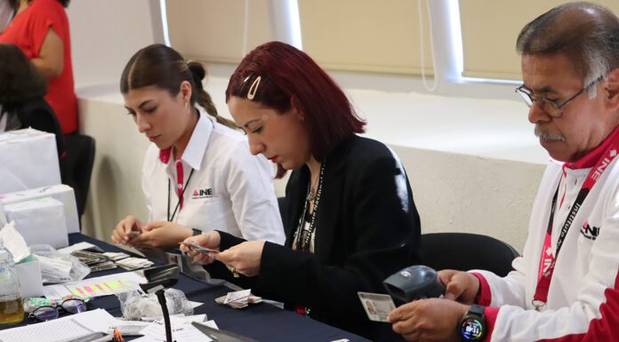 Inicia INE con destrucción de credenciales no reclamadas