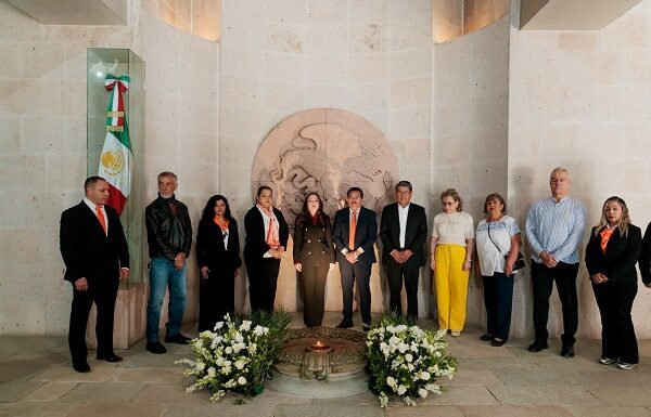 Custodia la capital desde hace 204 años la flama de la libertad