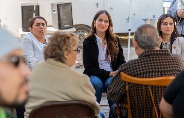 Se reúne Libia Dennise migrantes guanajuatenses en Conroe, Texas