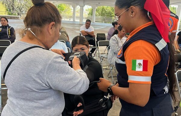 Capacitan a comerciantes de Purísima del Rincón en primeros auxilios