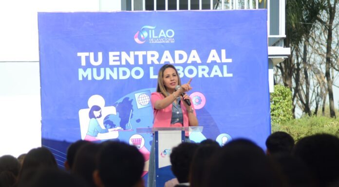 Promueve Melanie Murillo enlace laboral entre jóvenes y estudiantes