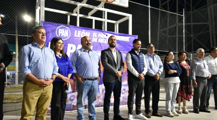 Diputados del PAN mantienen cercanía en sus distritos