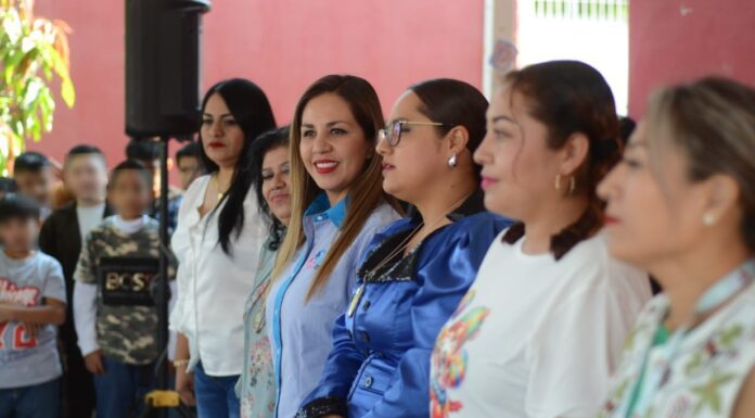 Celebra Melanie Murillo a niñas y niños con consulta infantil en Silao