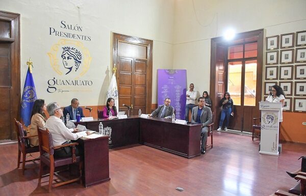 Instala Samantha Smith comité ciudadano en la capital