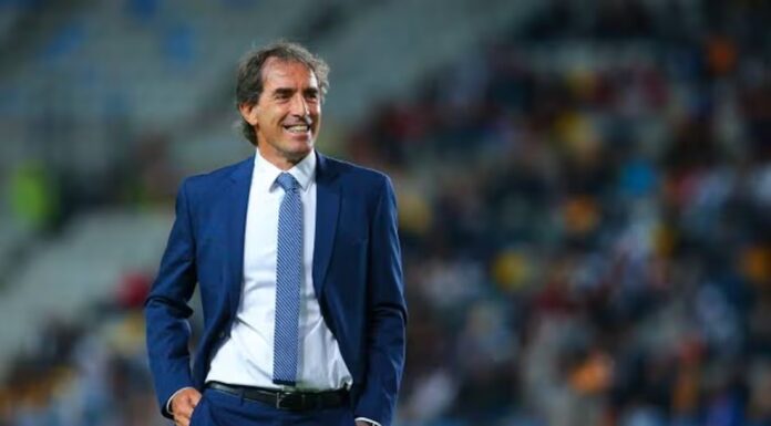 Guille Almada renuncia a Pachuca