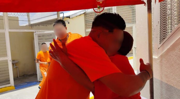 Amor de madre más allá de las rejas