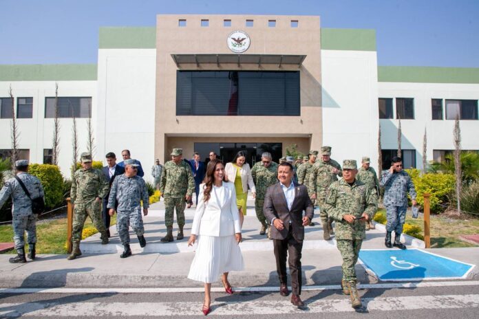 photo_5003745704702750485_y