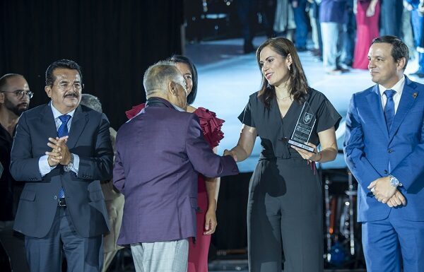 Maestros son forjadores del presente y el futuro: Ale Gutiérrez