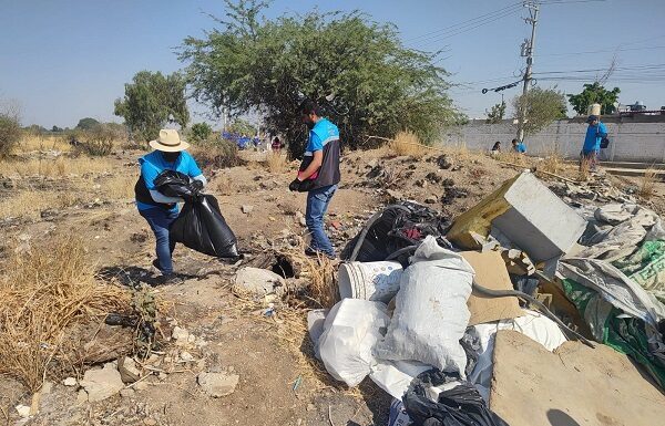 Retiran más de tonelada y media de basura de Los Fresnos en Silao