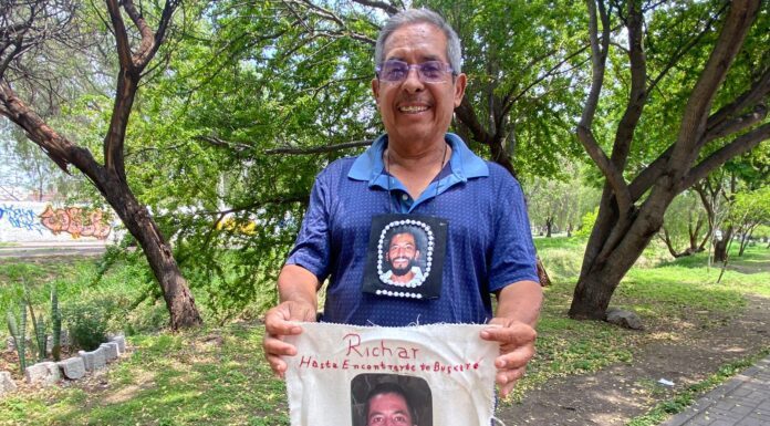 Vive con la esperanza de volver a abrazar a su hijo Ricardo