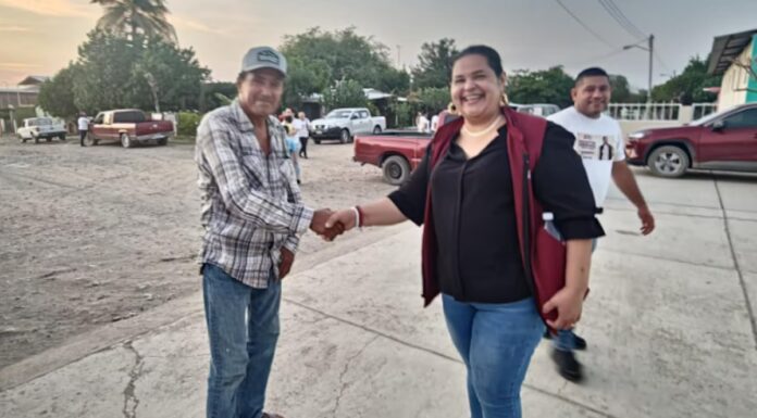 Asesinan a alcaldesa de Tepalcatepec, Michoacán, en pleno centro