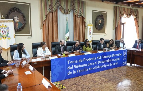 Se instala nuevo consejo del DIF municipal en León Se instala nuevo consejo del DIF municipal en León