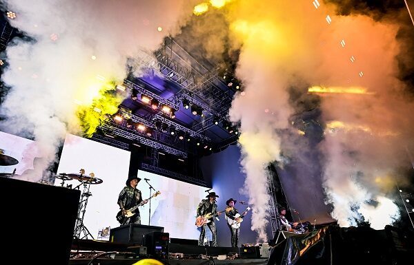 Cumple Bronco con capitalinos en las Fiestas de San Juan