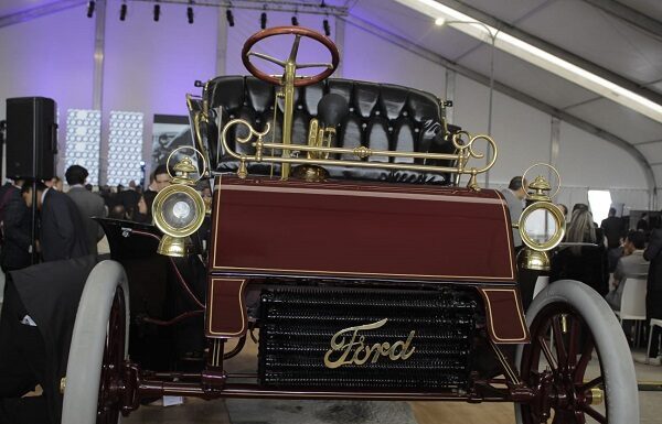 Guanajuato celebra con Ford sus 100 años de liderazgo automotriz