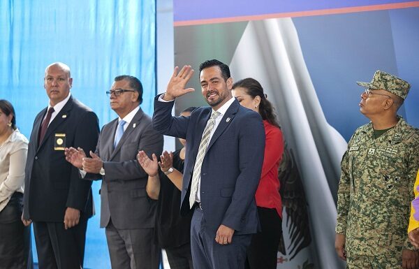 Rehabilita municipio de León escuela Hilario Medina; beneficia a 1 mil 200 estudiantes