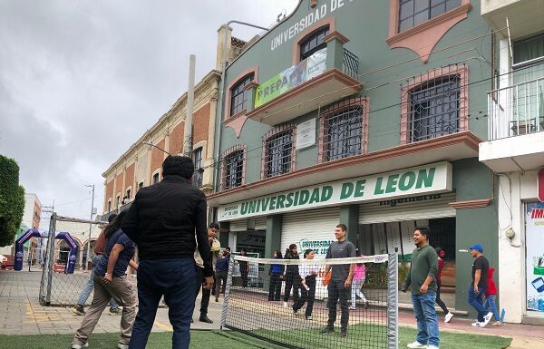 Celebra municipio PrevenFest en UDL de plantel Silao