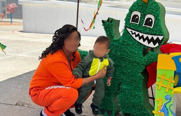 Celebran cumpleaños de pequeño en el CEPRERESO; su mamá y abuela son internas