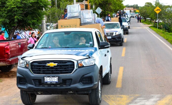 Entrega Gobernadora Apoyos en San Pedro de Ibarra (6)