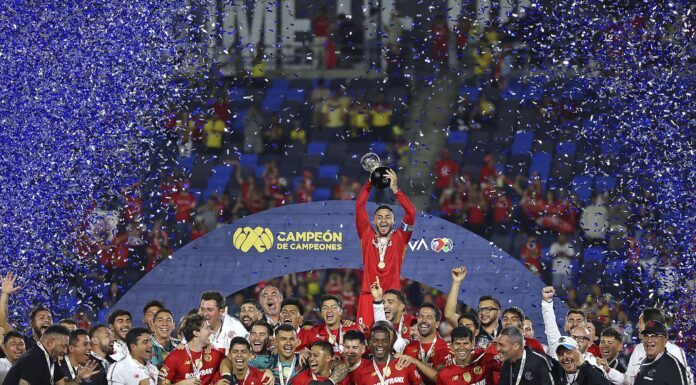 Toluca derrota al América 3-1 y le arrebata el cetro de campeón