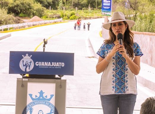 Realiza Libia García gira de trabajo por el noreste de Guanajuato