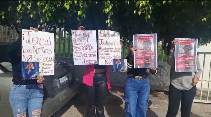 Denuncian madres de familia a maestra en León por abuso físico y sexual