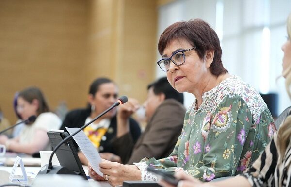 Cierra filas PAN con secretario de Salud y pide no hacer juicios anticipados