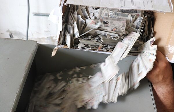 Destruye INE 37 mil credenciales no reclamadas en Guanajuato