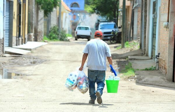 Realiza DIF tercera jornada de entrega de apoyos en San Pedro de Ibarra